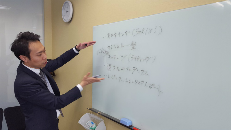壽永 隆之社長が説明する画像